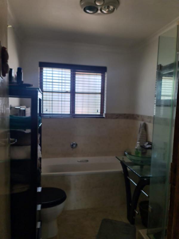 2 Bedroom Property for Sale in Rugby Western Cape